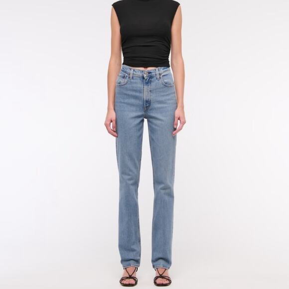 Abercrombie and Fitch Ultra High Rise 90s Straight Jean Size 27/4xs - Picture 1 of 7